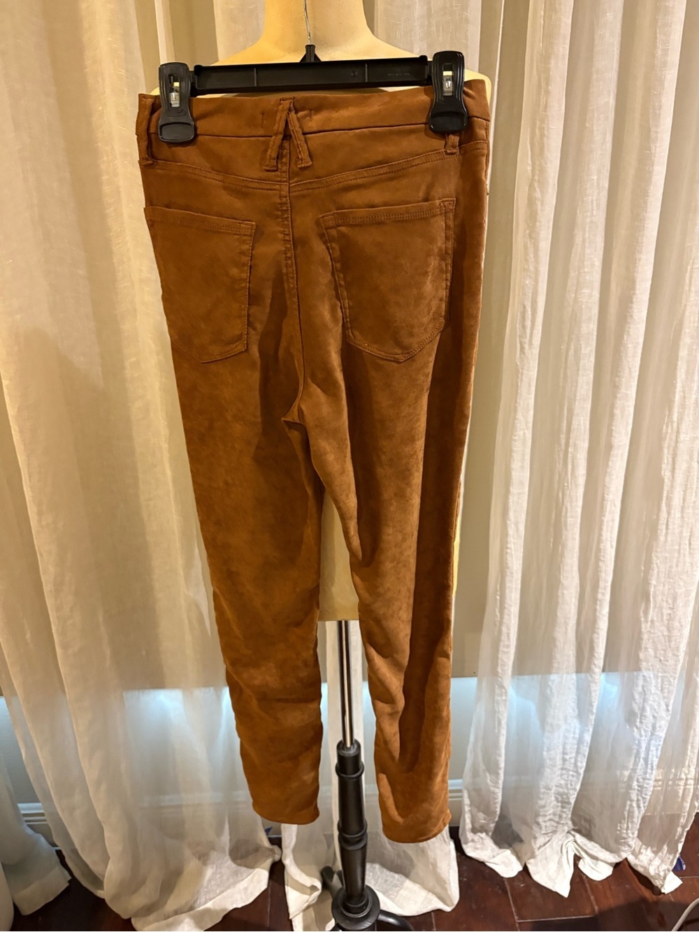 Good American Cognac Brown Suede-Look High-Rise Skinny Pants - Picture 2 of 5
